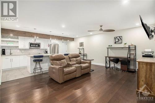 124 Hybrid Street, Embrun, ON - Indoor Photo Showing Kitchen