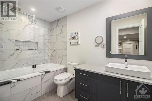 124 Hybrid Street, Embrun, ON - Indoor Photo Showing Bathroom