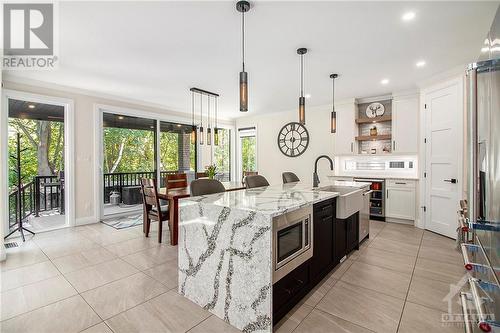 124 Hybrid Street, Embrun, ON - Indoor Photo Showing Kitchen With Upgraded Kitchen