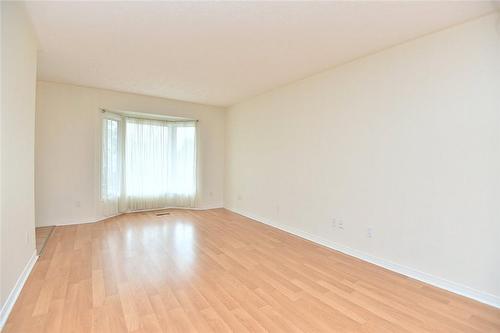 330 Locheed Drive, Hamilton, ON - Indoor Photo Showing Other Room