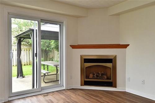 330 Locheed Drive, Hamilton, ON - Indoor Photo Showing Living Room With Fireplace