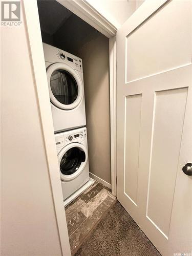 218 545 Hassard Close, Saskatoon, SK - Indoor Photo Showing Laundry Room