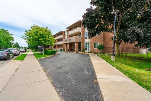 416 Limeridge Road E|Unit #212, Hamilton, ON - Outdoor