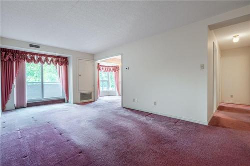 416 Limeridge Road E|Unit #212, Hamilton, ON - Indoor Photo Showing Other Room