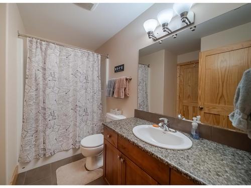 13 - 895 Dogwood Drive, Kimberley, BC - Indoor Photo Showing Bathroom