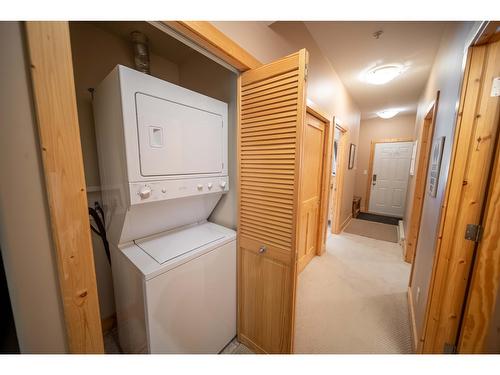 13 - 895 Dogwood Drive, Kimberley, BC - Indoor Photo Showing Laundry Room