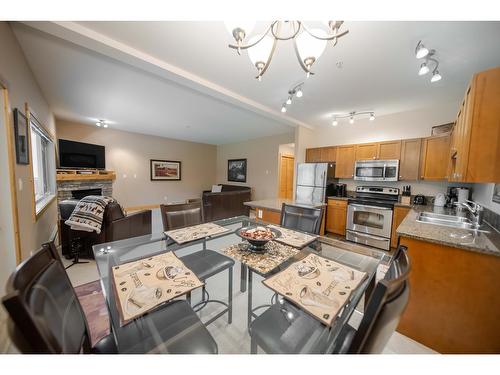 13 - 895 Dogwood Drive, Kimberley, BC - Indoor Photo Showing Kitchen With Double Sink