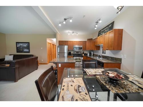 13 - 895 Dogwood Drive, Kimberley, BC - Indoor Photo Showing Kitchen With Double Sink