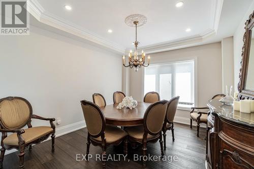 6810 Early Settler Row, Mississauga, ON - Indoor Photo Showing Dining Room