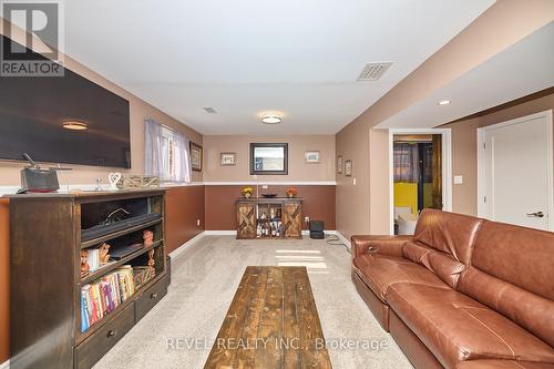 7623 Cavendish Drive, Niagara Falls, ON - Indoor