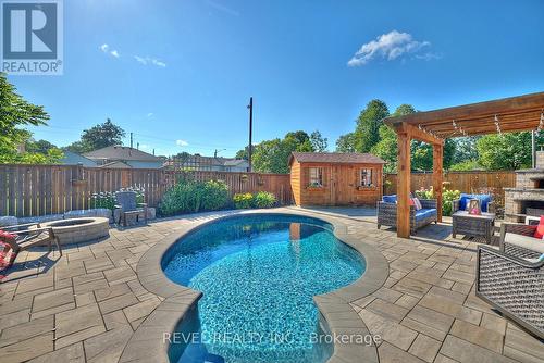 7623 Cavendish Drive, Niagara Falls, ON - Outdoor With In Ground Pool With Deck Patio Veranda With Backyard