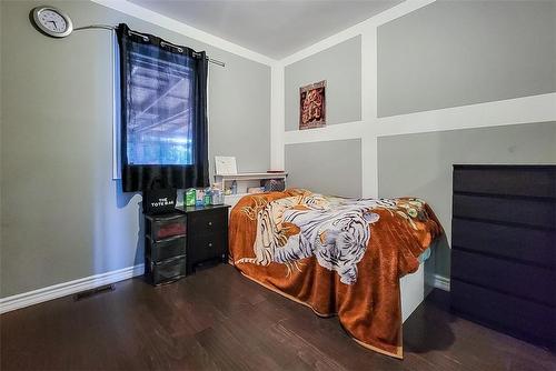 313 Fennell Avenue E, Hamilton, ON - Indoor Photo Showing Bedroom
