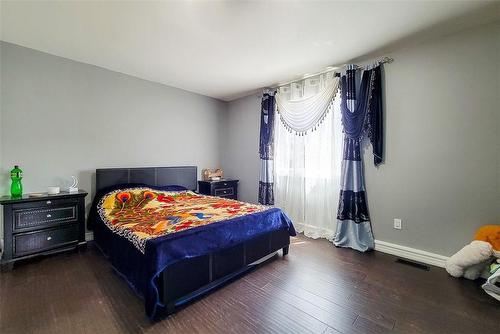 313 Fennell Avenue E, Hamilton, ON - Indoor Photo Showing Bedroom