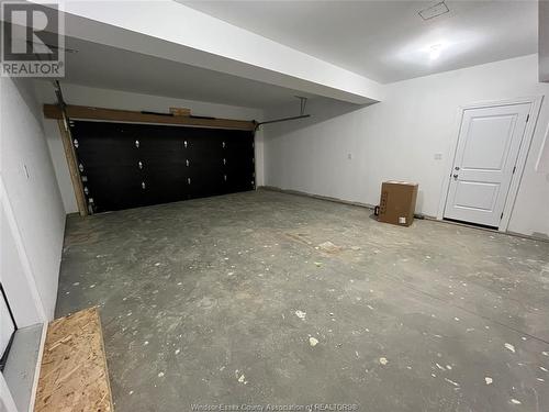 21 Noble, Amherstburg, ON - Indoor Photo Showing Garage