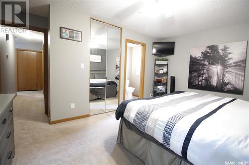 815 Elsinore Street, Whitewood, SK - Indoor Photo Showing Bedroom