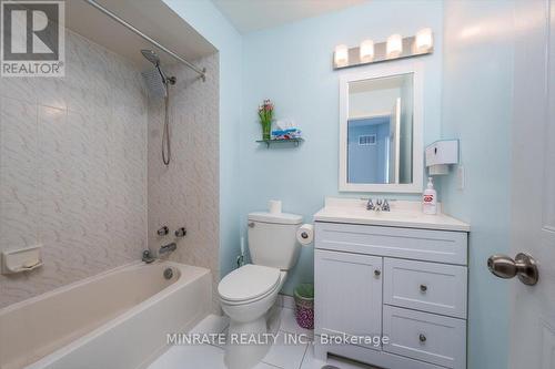 609 Gibney Crescent, Newmarket (Summerhill Estates), ON - Indoor Photo Showing Bathroom