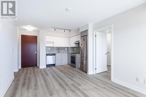 20 - 120 Varna Drive, Toronto, ON - Indoor Photo Showing Kitchen