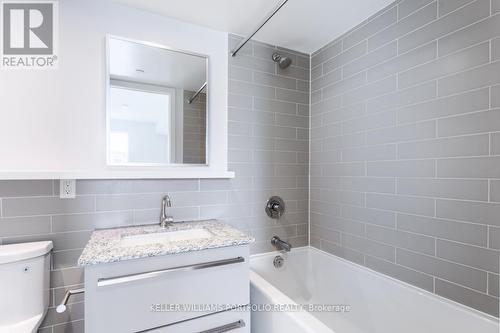 20 - 120 Varna Drive, Toronto, ON - Indoor Photo Showing Bathroom