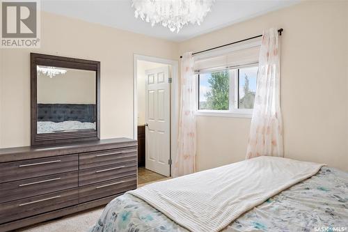731 Lamarsh Lane, Saskatoon, SK - Indoor Photo Showing Bedroom