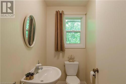 478 Bruce Road 9, South Bruce Peninsula, ON - Indoor Photo Showing Bathroom