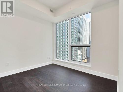 2206 - 15 Mercer Street, Toronto, ON - Indoor Photo Showing Other Room