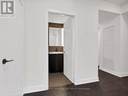 2206 - 15 Mercer Street, Toronto, ON - Indoor Photo Showing Other Room