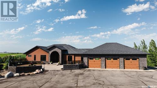 Verendrye Creek Acres, Kindersley Rm No. 290, SK - Outdoor With Facade