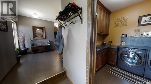 Verendrye Creek Acres, Kindersley Rm No. 290, SK - Indoor Photo Showing Laundry Room