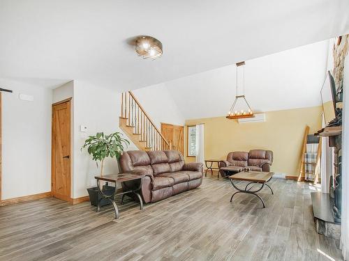 Living room - 14 Rue Charles-Rodrigue, Gore, QC - Indoor Photo Showing Other Room