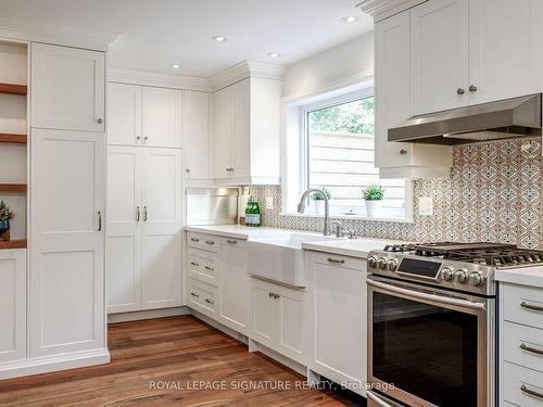 68 Sonneck Sq, Toronto, ON - Indoor Photo Showing Kitchen With Upgraded Kitchen