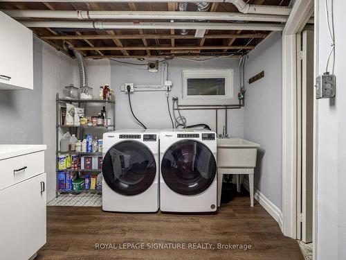 68 Sonneck Sq, Toronto, ON - Indoor Photo Showing Laundry Room