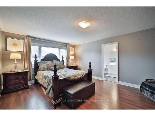 64 Andretti Cres, Brampton, ON - Indoor Photo Showing Bedroom