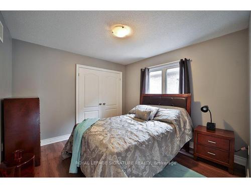 64 Andretti Cres, Brampton, ON - Indoor Photo Showing Bedroom