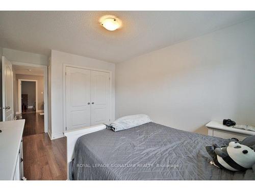 64 Andretti Cres, Brampton, ON - Indoor Photo Showing Bedroom