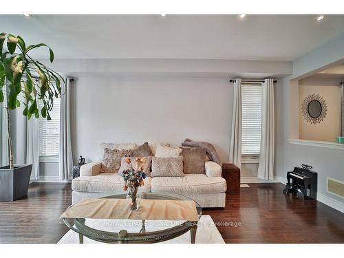 64 Andretti Cres, Brampton, ON - Indoor Photo Showing Living Room