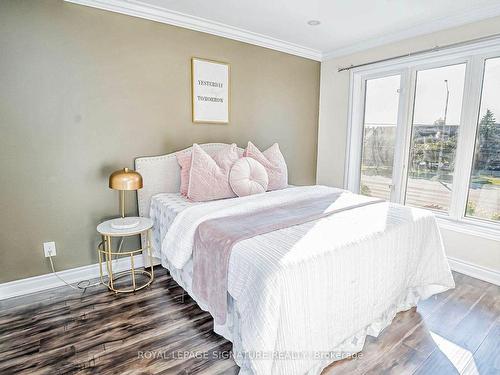 1131 Bellarosa Lane, Mississauga, ON - Indoor Photo Showing Bedroom