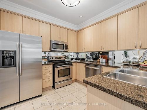 16 Preakness Dr, Toronto, ON - Indoor Photo Showing Kitchen With Double Sink