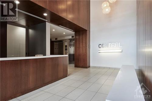 FOYER | concierge service, security - 354 Gladstone Avenue Unit#502, Ottawa, ON 