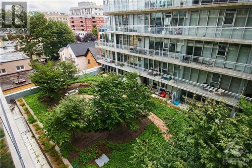 BALCONY | view of 'green rooftop' terrace courtyard (located on 2nd floor) - 354 Gladstone Avenue Unit#502, Ottawa, ON 