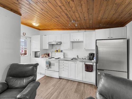 Kitchen - 4  - 6 Rue St-Ignace, Lévis (Desjardins), QC - Indoor Photo Showing Kitchen