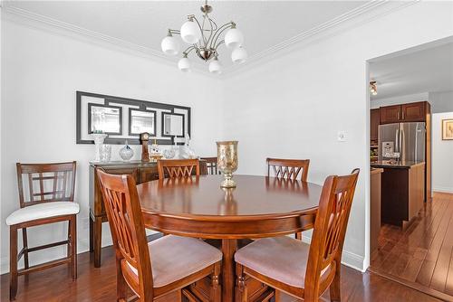 5093 Drummond Road, Niagara Falls, ON - Indoor Photo Showing Dining Room