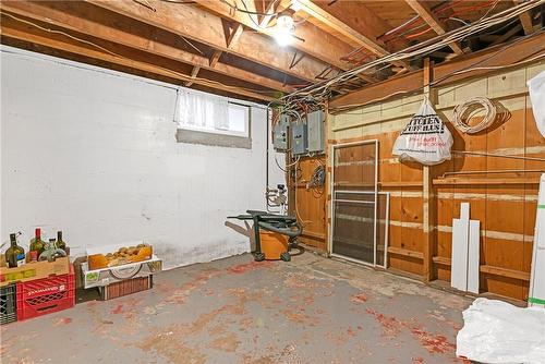 5093 Drummond Road, Niagara Falls, ON - Indoor Photo Showing Basement