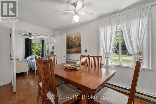 21 Lake Drive E, Georgina (Historic Lakeshore Communities), ON - Indoor Photo Showing Dining Room