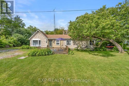 21 Lake Drive E, Georgina (Historic Lakeshore Communities), ON - Outdoor