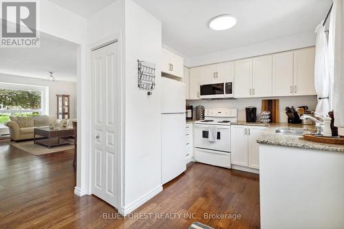 4 - 226 Highview Avenue W, London, ON - Indoor Photo Showing Kitchen