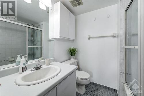 969 North River Road Unit#308, Ottawa, ON - Indoor Photo Showing Bathroom