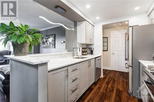 969 North River Road Unit#308, Ottawa, ON - Indoor Photo Showing Kitchen