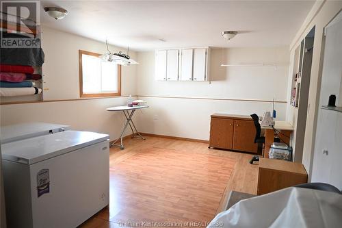 17 Nichols Drive, Blenheim, ON - Indoor Photo Showing Laundry Room