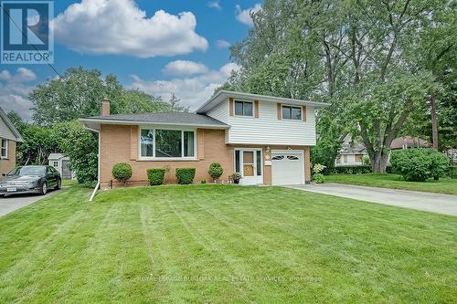 368 East Side Crescent, Burlington, ON - Outdoor With Facade