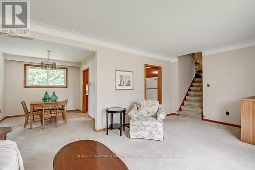 368 East Side Crescent, Burlington, ON - Indoor Photo Showing Other Room